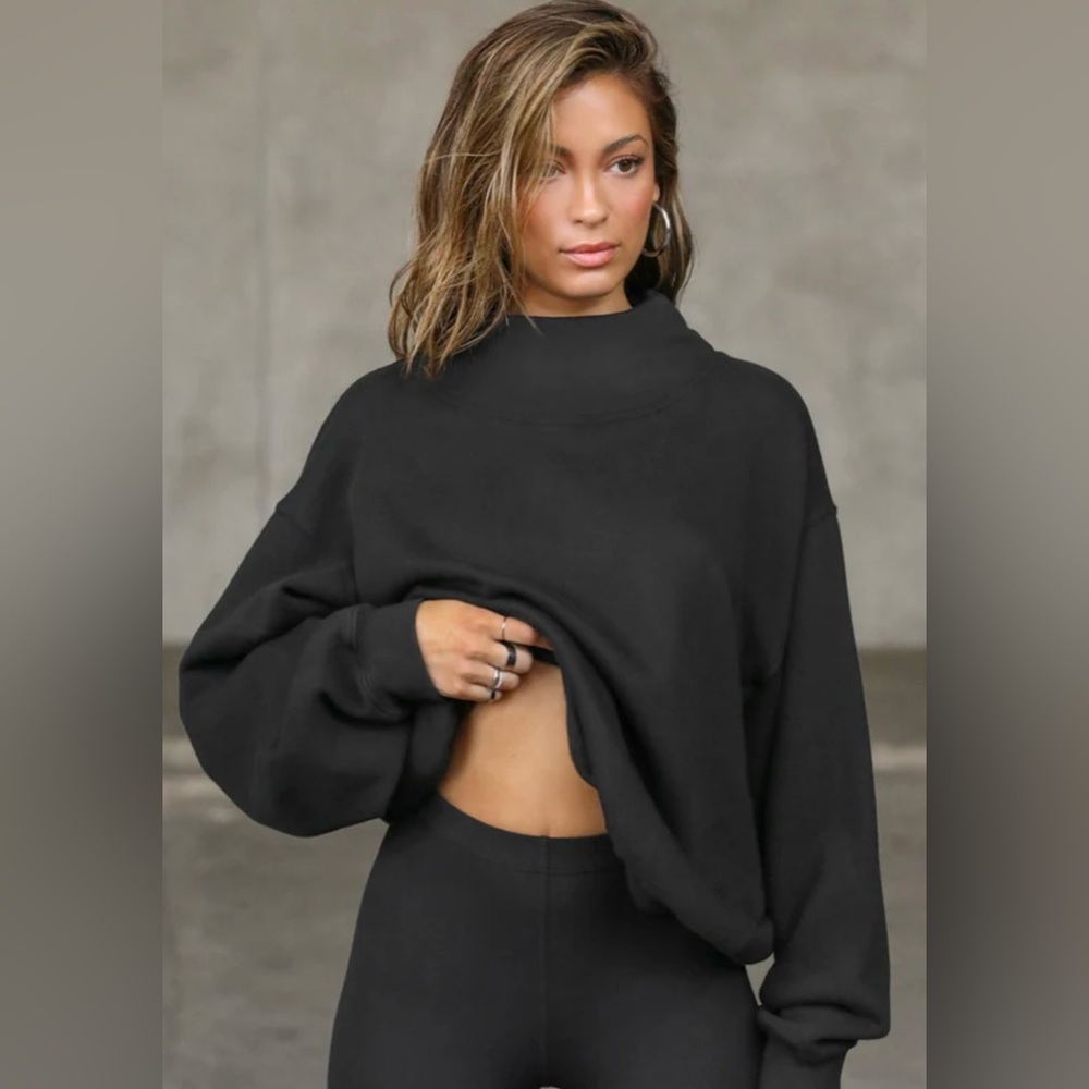 Joah Brown Turtleneck Sweatshirt